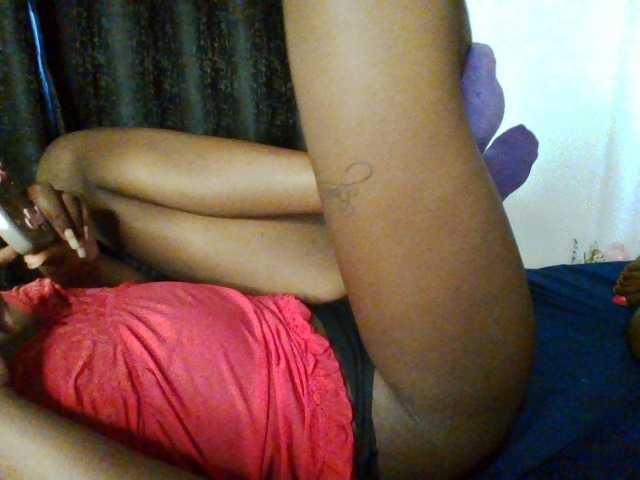 Bebes22 live cam on BongaCams