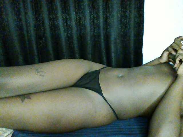Bebes22 live cam on BongaCams