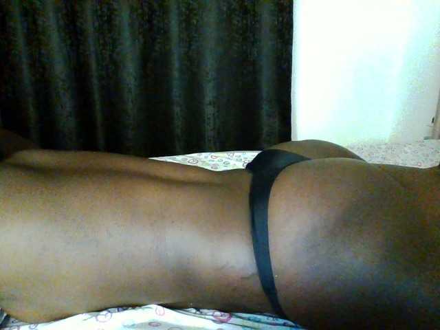 Bebes22 live cam on BongaCams
