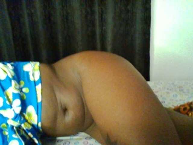 Bebes22 live webcam show