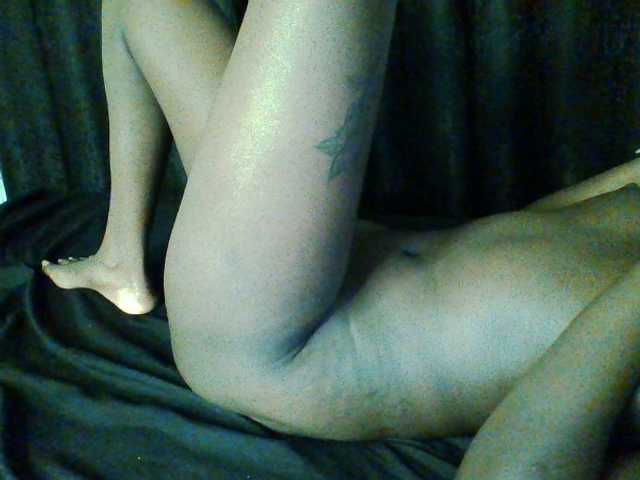 Bebes22 live cam on BongaCams