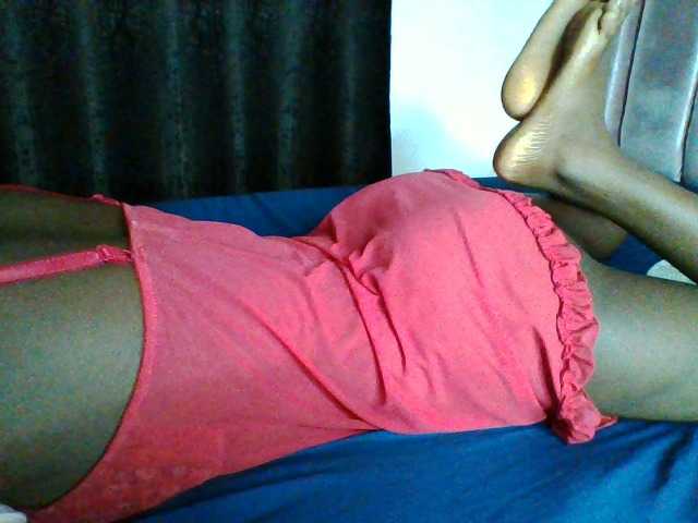 Bebes22 live cam on BongaCams