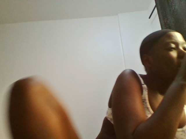 Bebes22 live cam preview