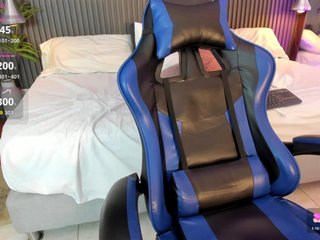lizzarobert Porn Show