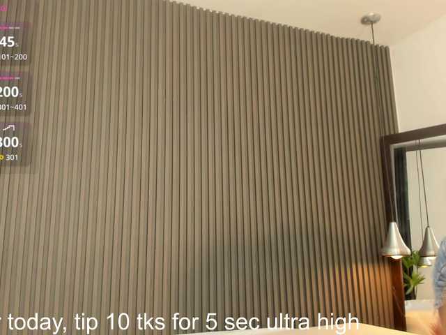 lizzarobert live cam on BongaCams