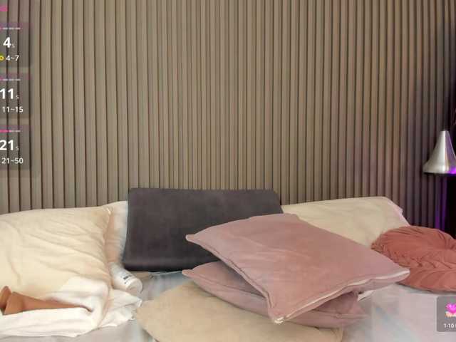 lizzarobert live cam on BongaCams