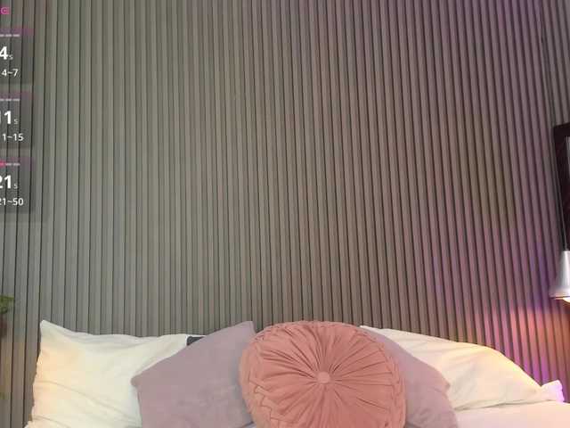 lizzarobert live cam on BongaCams