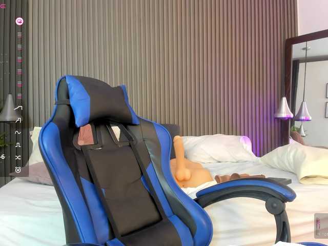 lizzarobert live cam on BongaCams