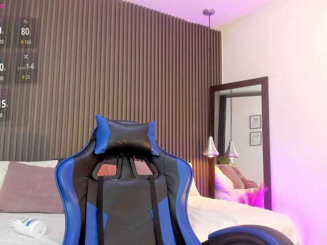 lizzarobert live cam on BongaCams