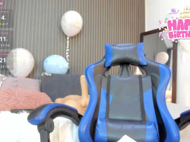 lizzarobert live cam on BongaCams