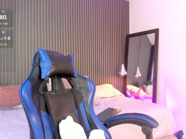 lizzarobert live cam on BongaCams