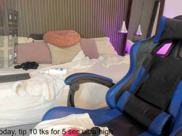 lizzarobert
