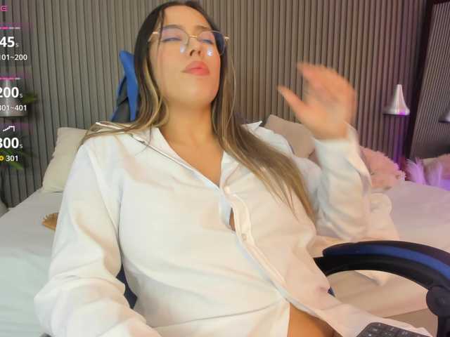lizzarobert
