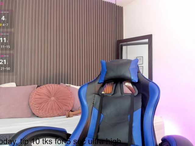 lizzarobert
