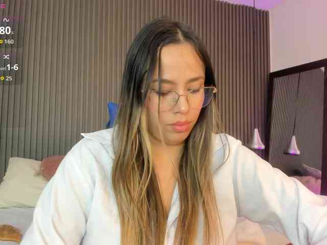 lizzarobert webcam