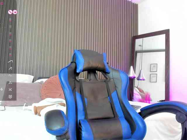 lizzarobert webcam