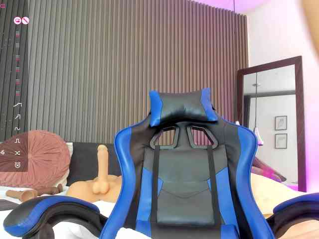 lizzarobert webcam