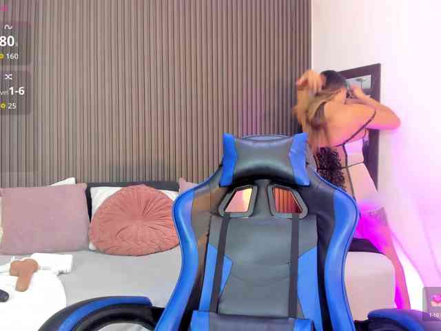 lizzarobert webcam