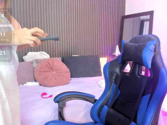lizzarobert webcam