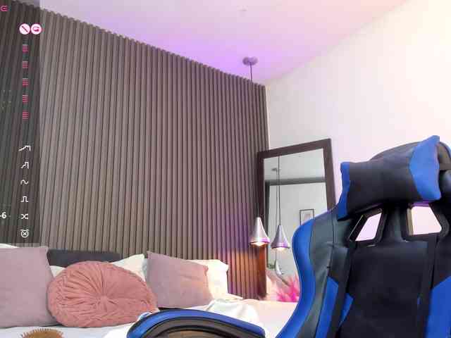 lizzarobert