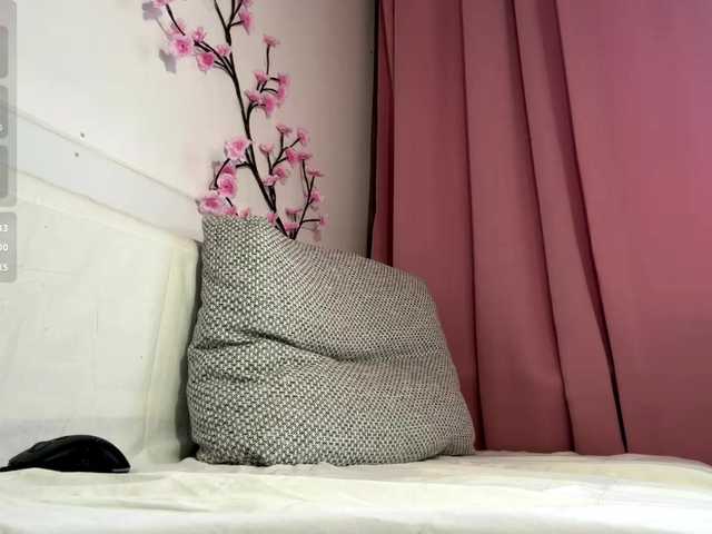 cutetella live cam on BongaCams