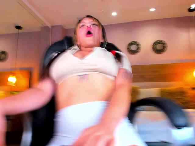 ArianaGolden webcam