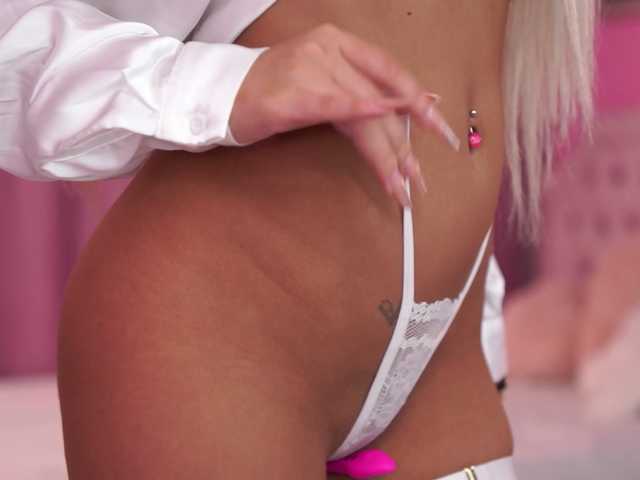 Live трансляция LaraBrynn - slutnetki.online