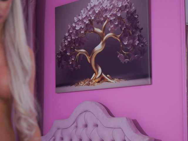 LaraBrynn