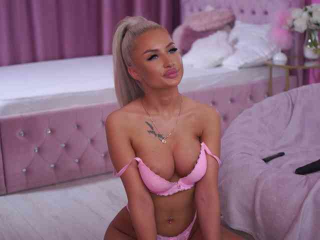 LaraBrynn