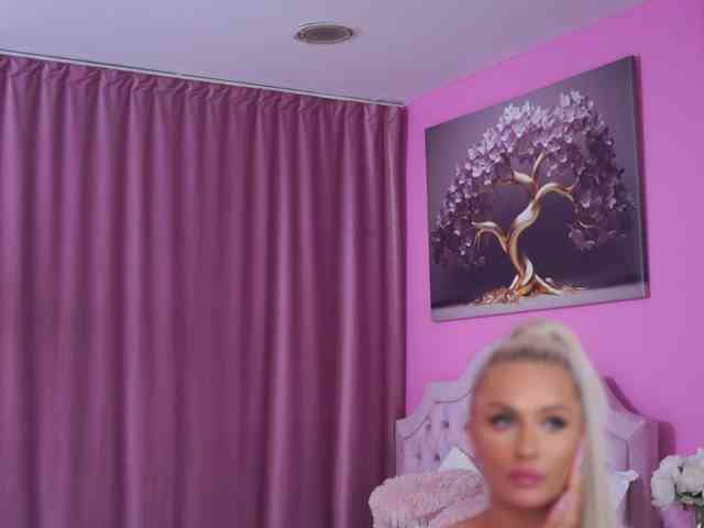 LaraBrynn