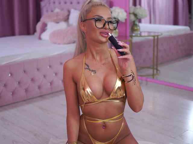 LaraBrynn
