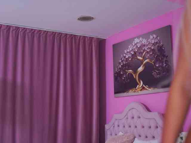 LaraBrynn