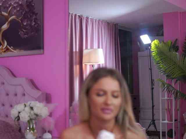 LaraBrynn