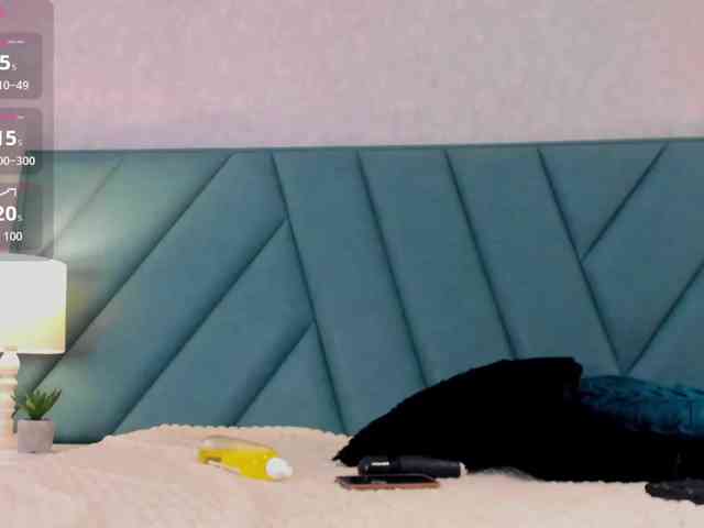 ZoeGomez webcam