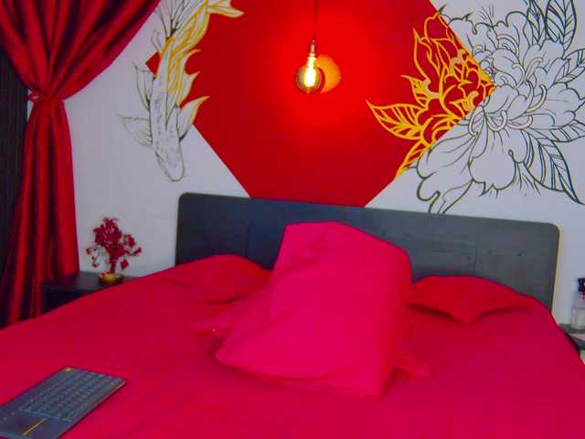 Lia-Avalonn live cam on BongaCams