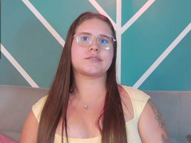 Lia-Avalonn live cam on BongaCams