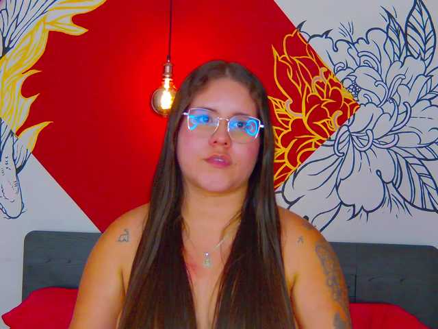 Lia-Avalonn live cam on BongaCams