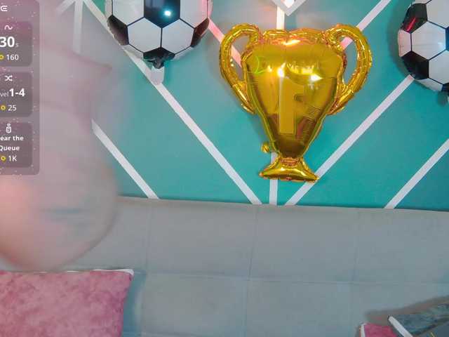 Lia-Avalonn live cam on BongaCams