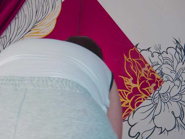Lia-Avalonn live cam on BongaCams