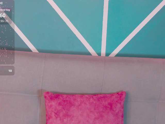 Lia-Avalonn live cam on BongaCams