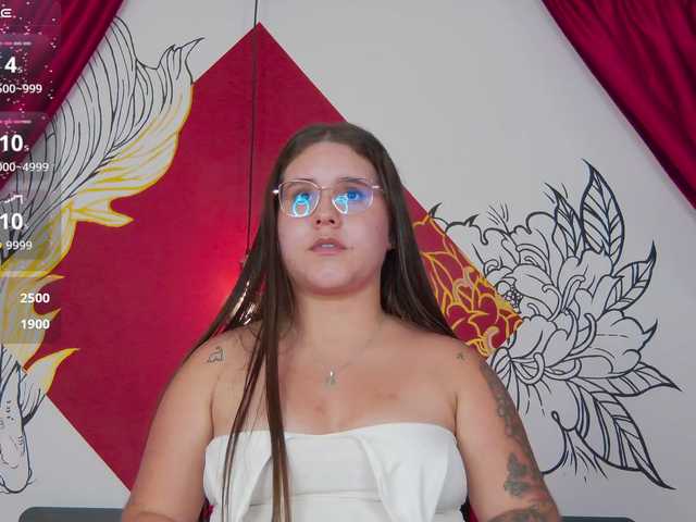 Lia-Avalonn live cam on BongaCams