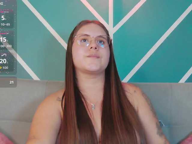 Lia-Avalonn live cam on BongaCams