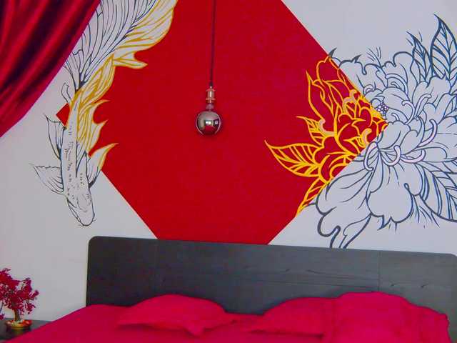 Lia-Avalonn live webcam show