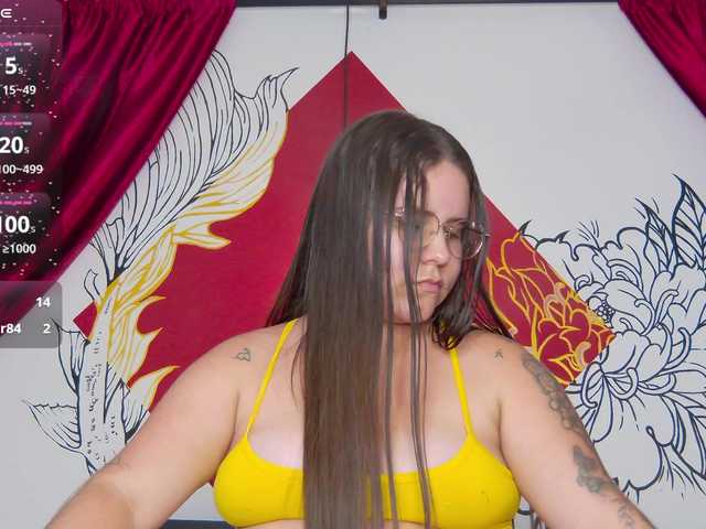 Lia-Avalonn live cam on BongaCams