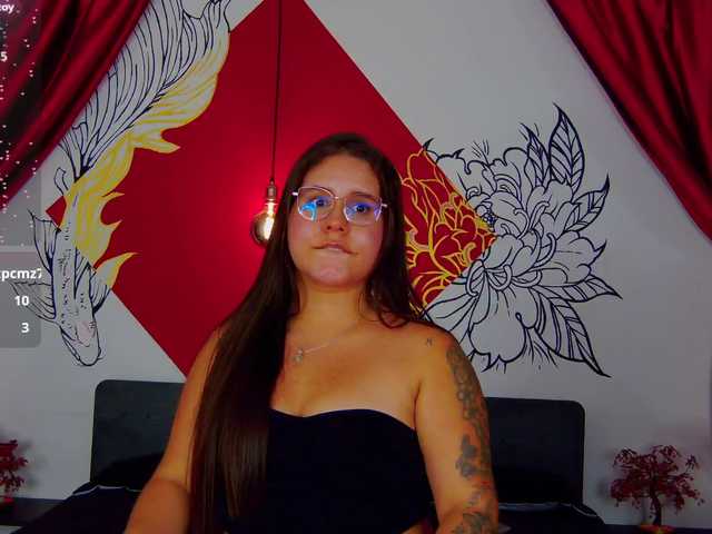 Lia-Avalonn live cam on BongaCams