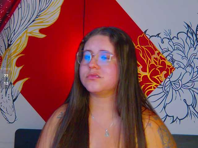 Lia-Avalonn live webcam show