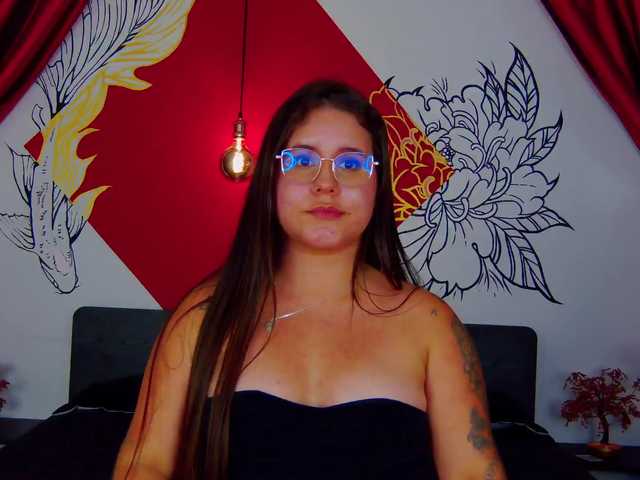 Lia-Avalonn live cam on BongaCams