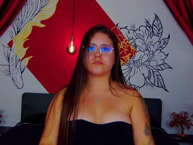 Lia-Avalonn live cam on BongaCams
