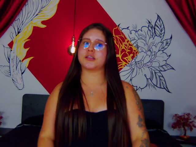 Lia-Avalonn live cam on BongaCams