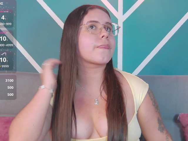 Lia-Avalonn live cam on BongaCams